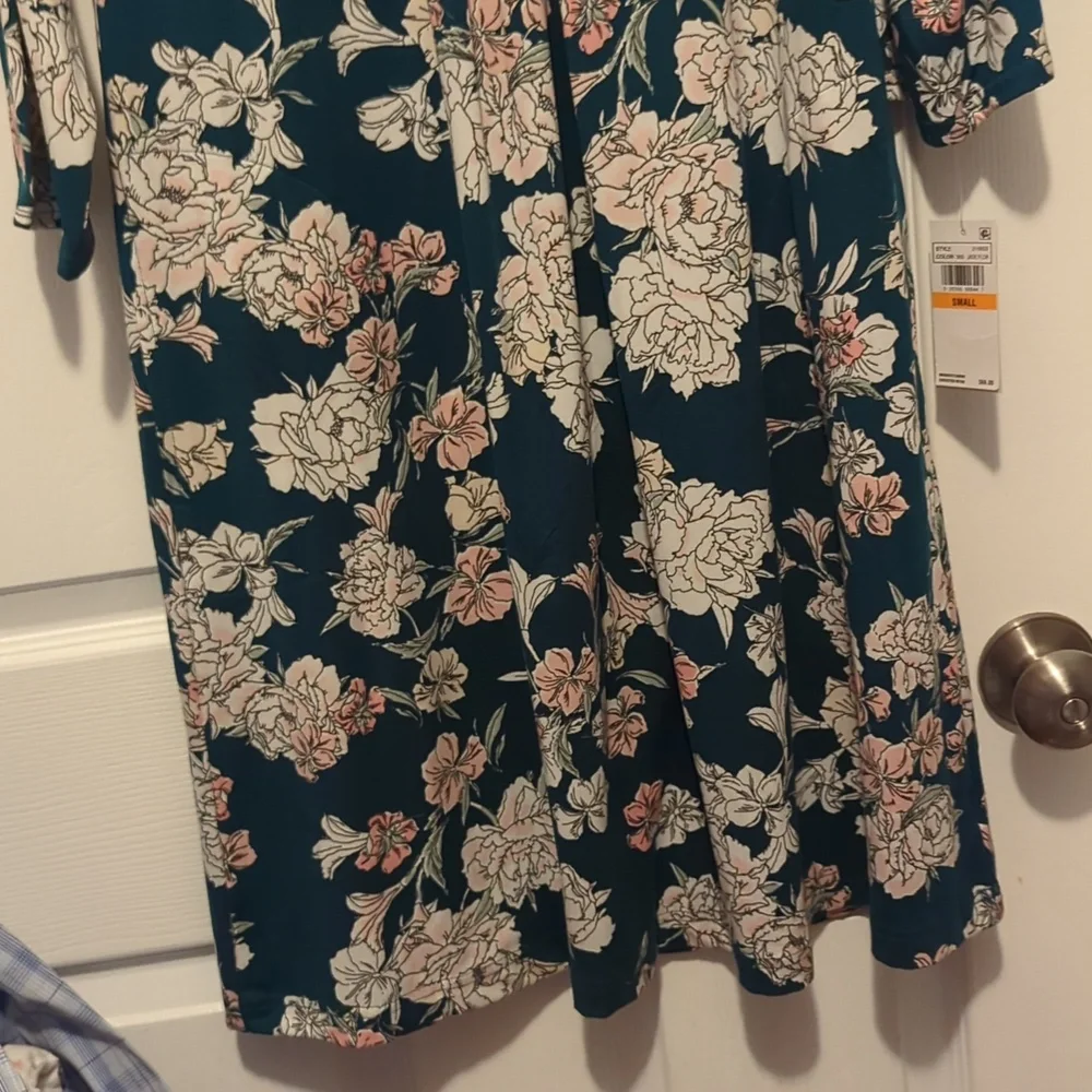 Teal Floral Long Sleeve Dress - Picture 2 of 6